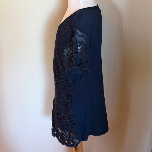 EUC~Woman’s NY Collection Large Petite Navy Lace Short Sleeve Top W/Scoop Neck - Picture 2 of 8
